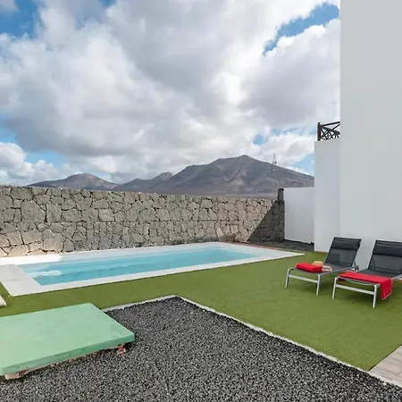 Luxury Lanzarote プラヤ・ブランカ