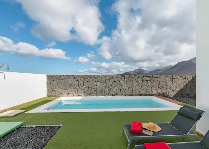 Luxury Lanzarote Villa Playa Blanca (Lanzarote)